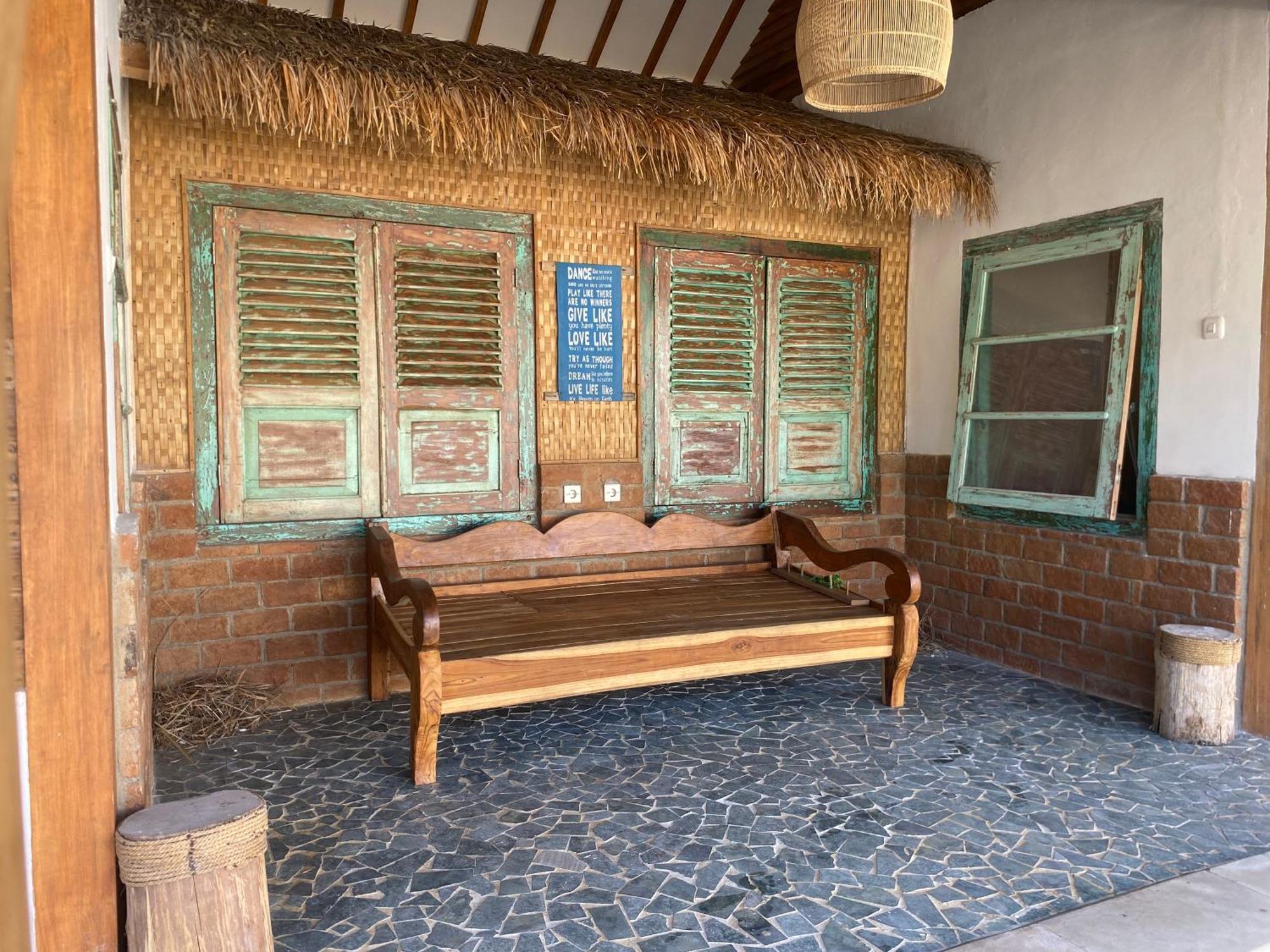 Little Lodge Gili Trawangan Exterior photo